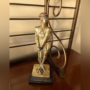 Austin golf statue of a woman 14 1/2 inches high.